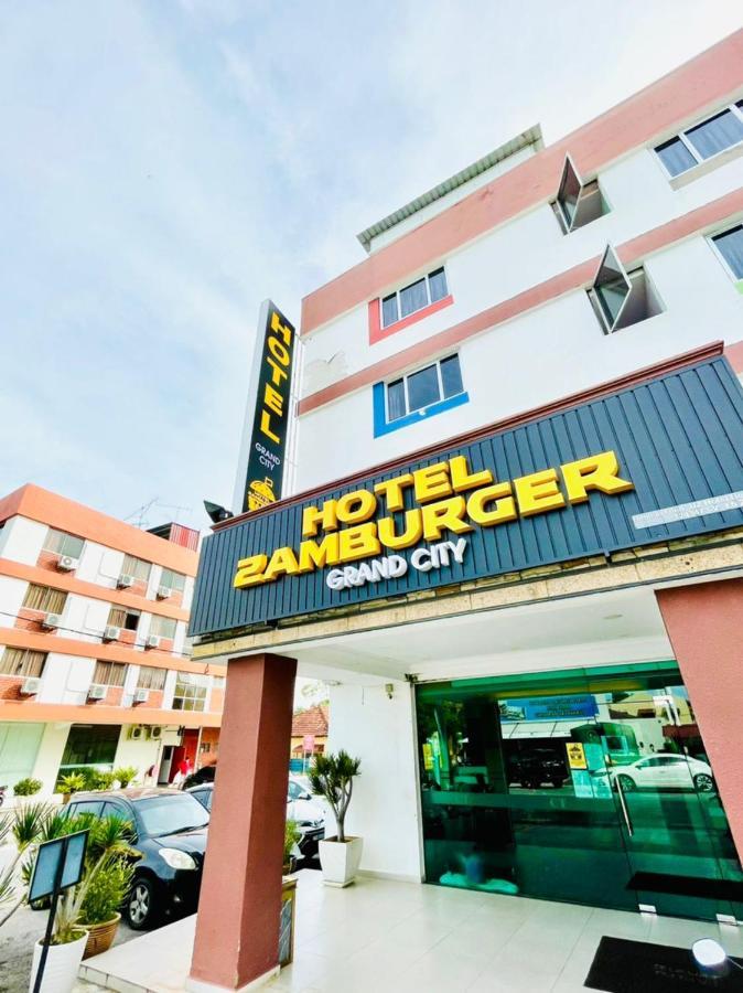 Hotel Zamburger Grand City Malacca Luaran gambar